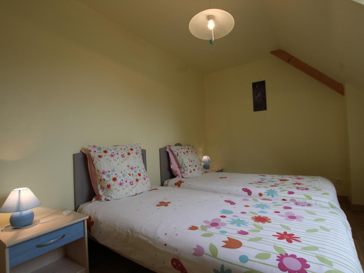 Gîte 6 personnes avec cheminée, jardin clos et jeux - Photo 10