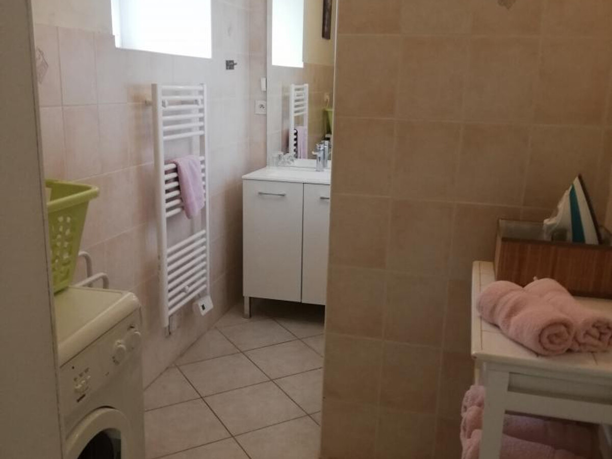Gîte 6 personnes avec cheminée, jardin clos et jeux - Photo 15