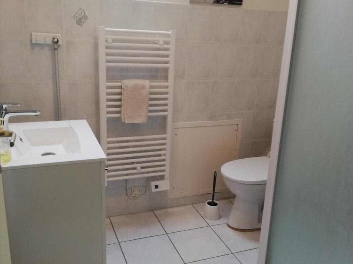 Gîte 6 personnes avec cheminée, jardin clos et jeux - Photo 16