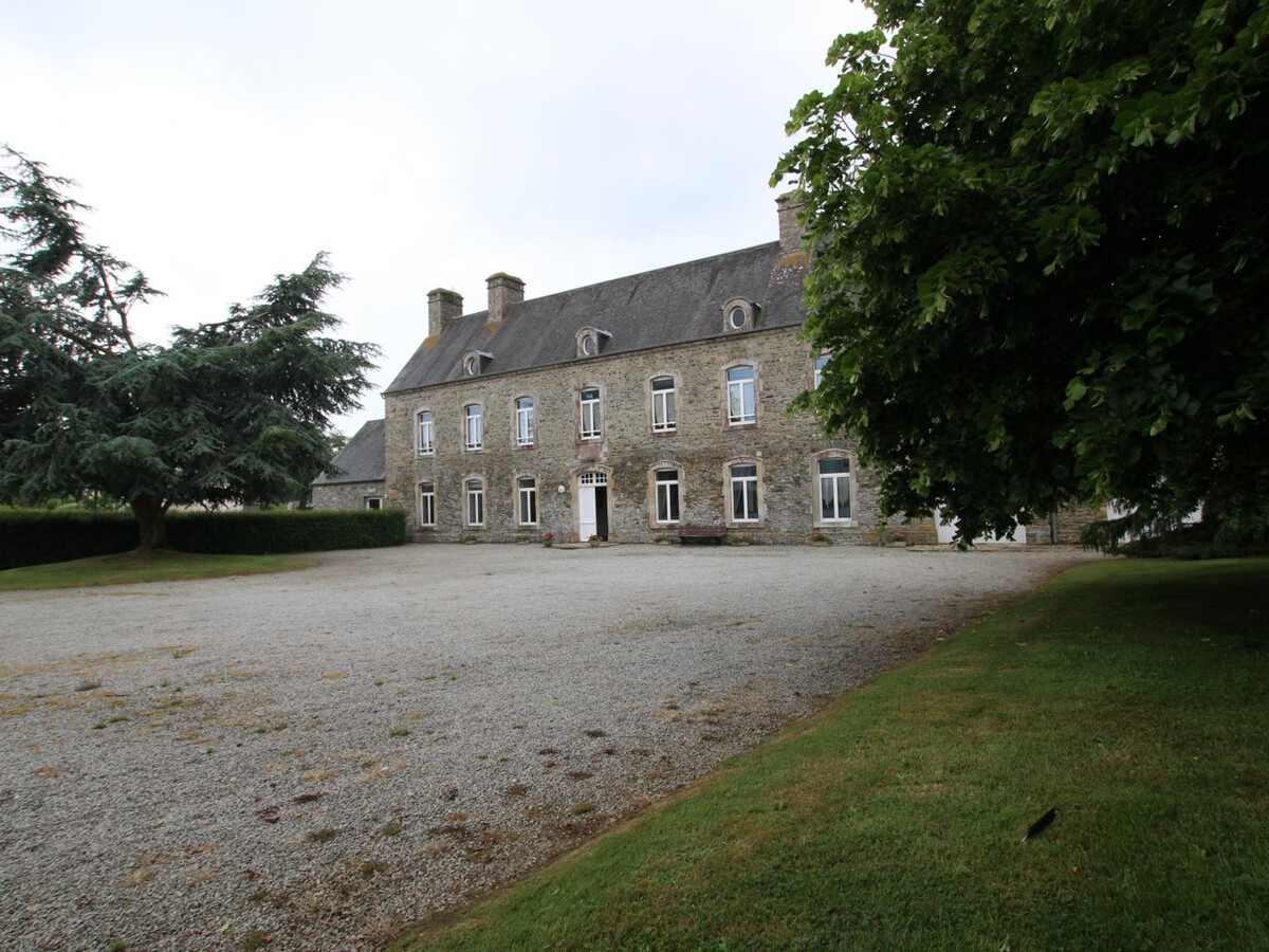 Ancien presbytère 1742 – Gîte 12 pers., jardin clos - Photo 2