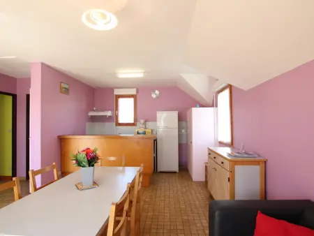 Location gite à Surtainville, Maison mitoyenne avec WIFI et animaux acceptés près de la mer