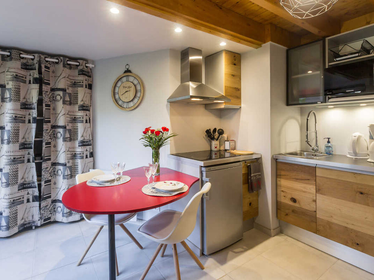 Gîte écologique 2 pers, jardin privé, cadre boisé - Photo 1