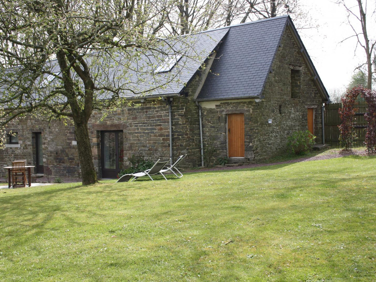 Gîte écologique 2 pers, jardin privé, cadre boisé - Photo 2