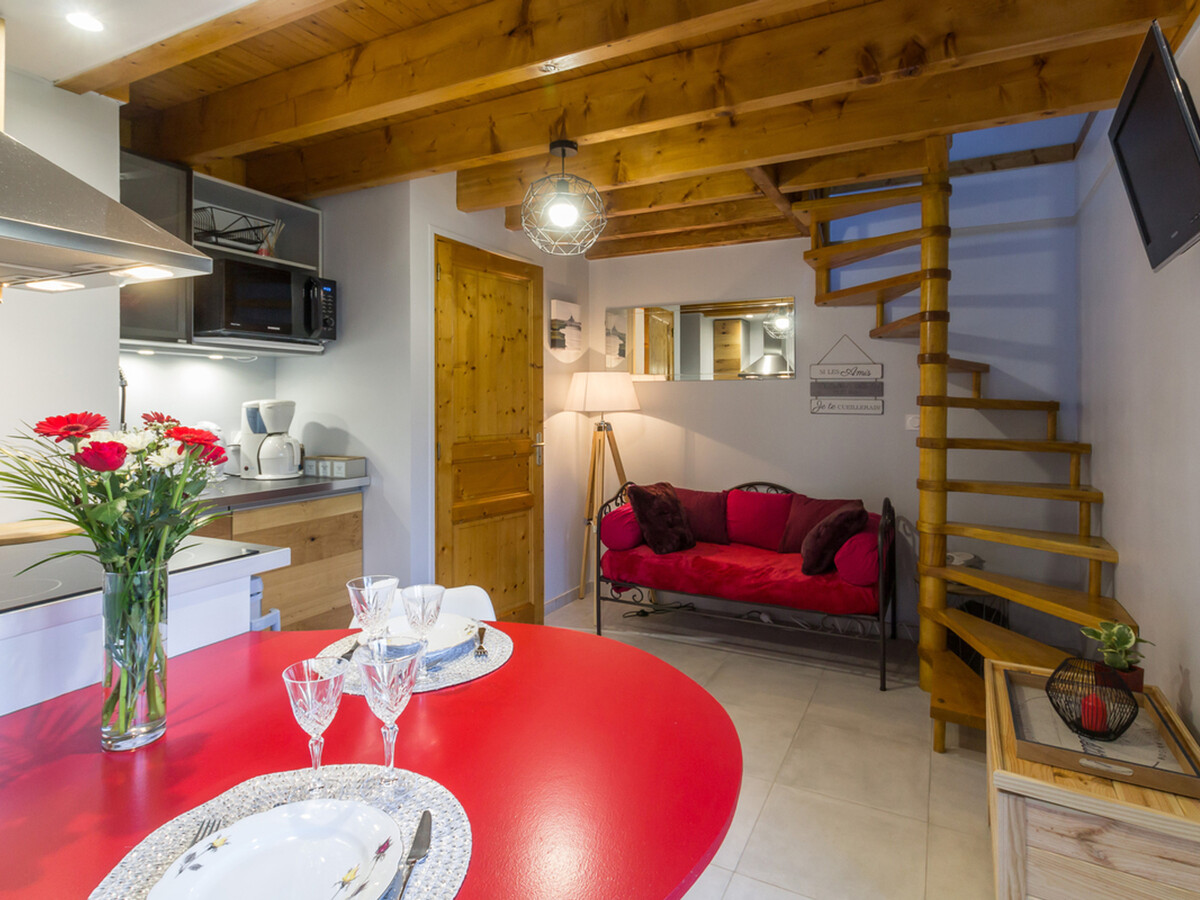 Gîte écologique 2 pers, jardin privé, cadre boisé - Photo 3
