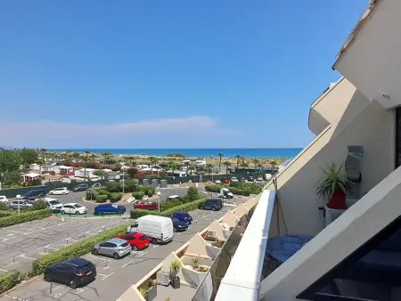 Location appartement à Cap d'Agde naturisme, Studio climatisé pour 2, terrasse et parking au Cap dAgde