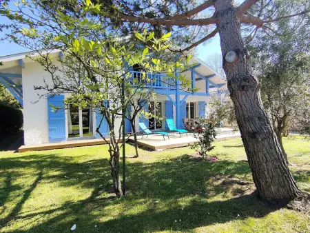 Location villa à Lège Cap Ferret, Villa rénovée avec jardin à Petit-Piquey - Proche Bassin et Océan, 3 chambres, 2 terrasses, Wi-Fi