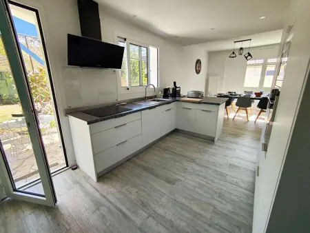 Villa rénovée 100 m² - Petit-Piquey, 4 chambres, jardin 1000 m² : photo 8