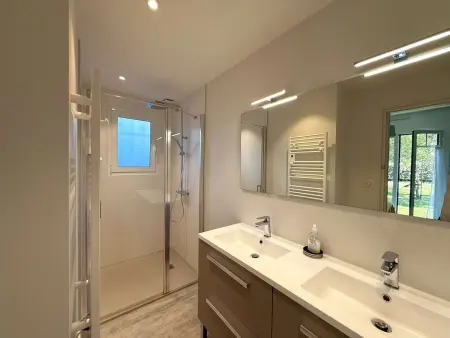 Villa rénovée 100 m² - Petit-Piquey, 4 chambres, jardin 1000 m² : photo 11
