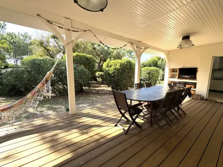 Villa familiale au Cap Ferret: face aux dunes, proche plage, grand jardin et terrasse, 10 pers : photo 3
