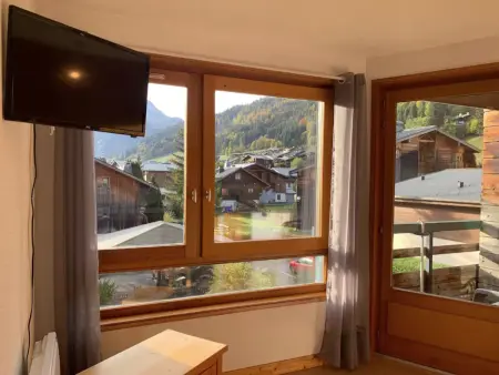 Location appartement à Morzine, Studio ensoleillé à Morzine avec tennis proche village
