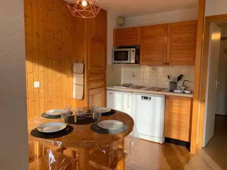 Studio 26m² Morzine, 4 couchages, balcon et tennis - Photo 3