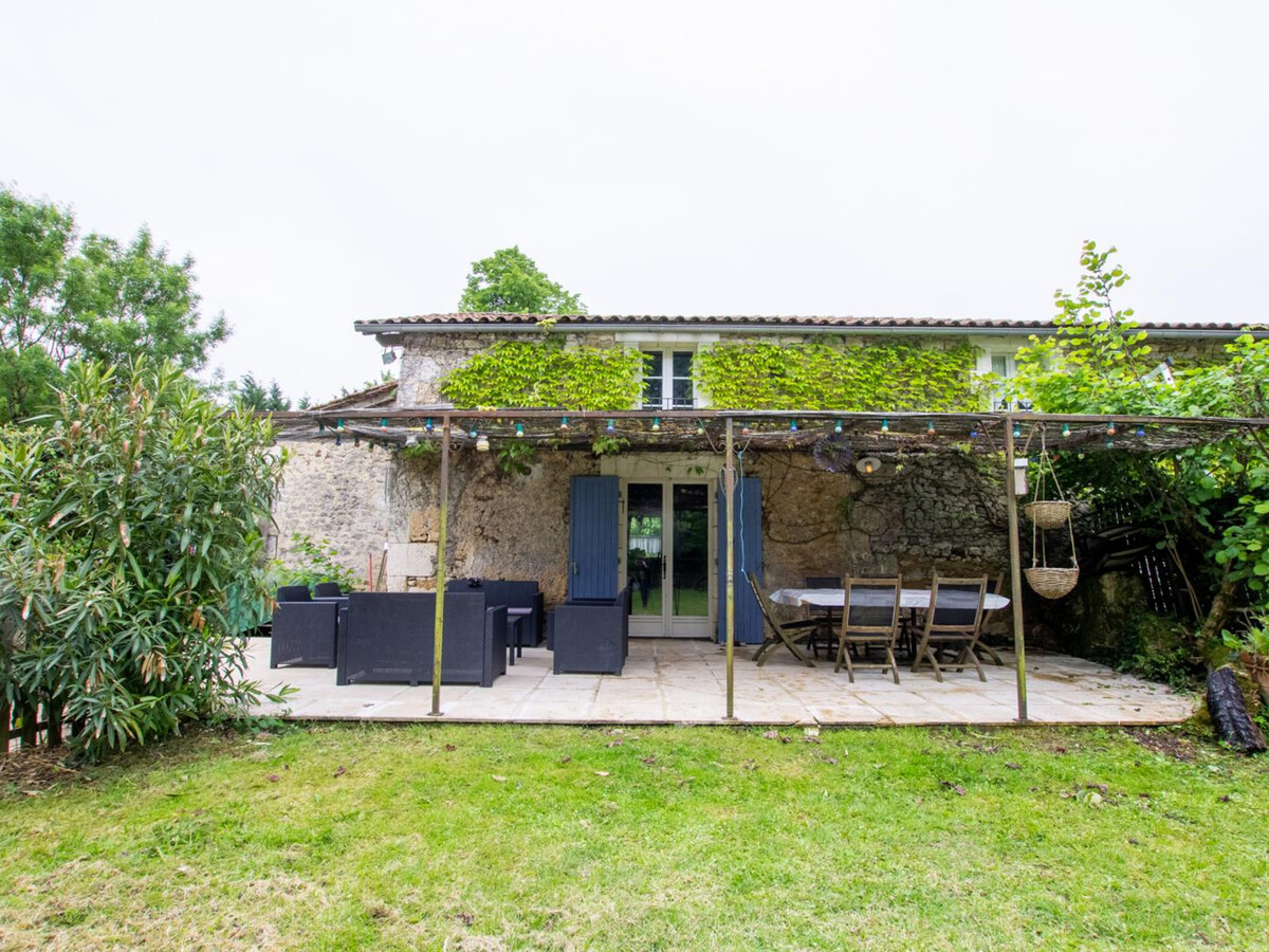 Gîte pierre 6 pers. piscine chauffée à Mareuil - Photo 2