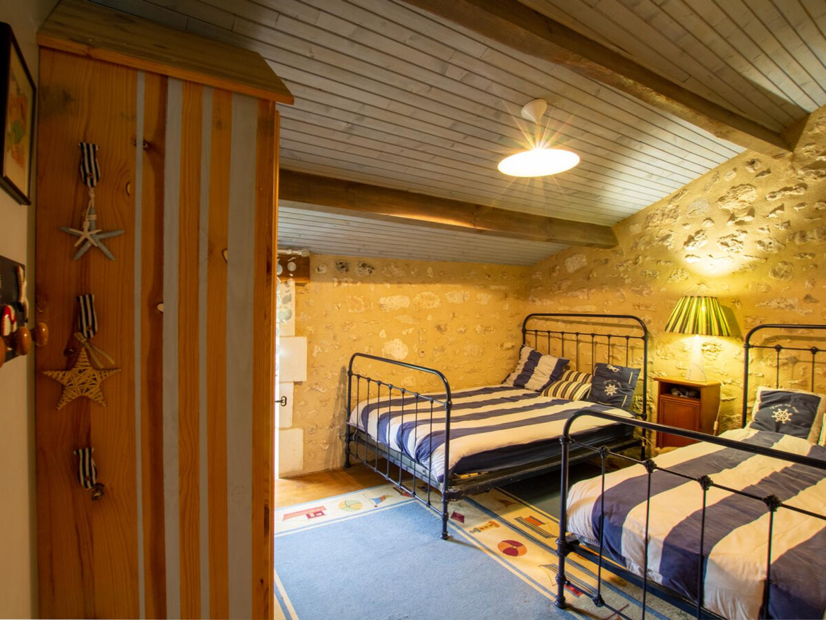 Gîte pierre 6 pers. piscine chauffée à Mareuil - Photo 7