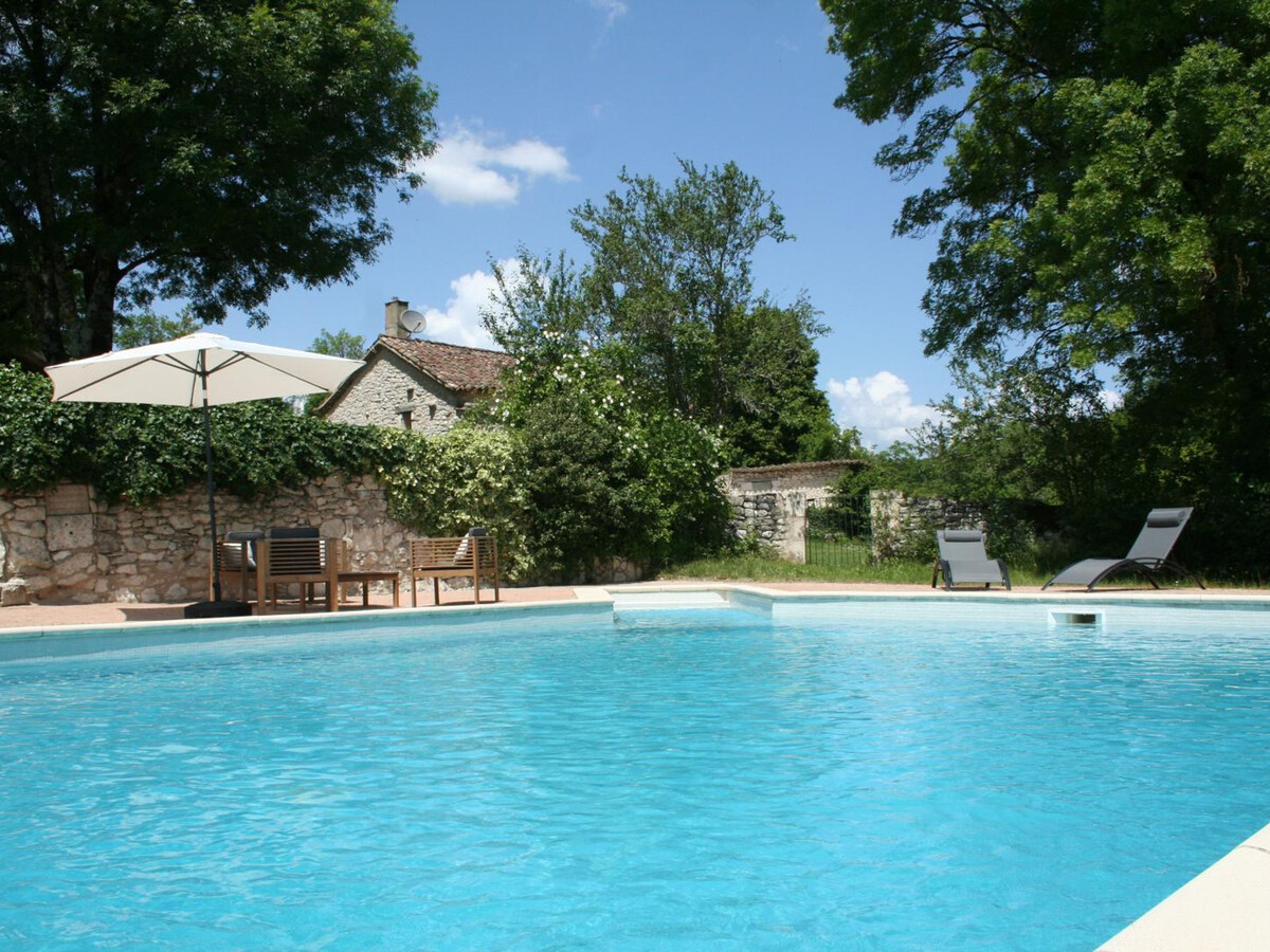 Gîte indépendant Périgord : piscine 14x7m et jardin 1000m² - Photo 1