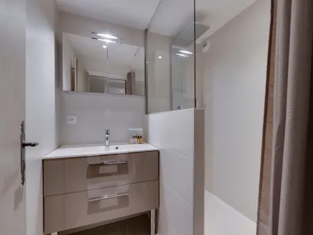 Appartement duplex sur les pistes avec cheminée et espace spa - Photo 10