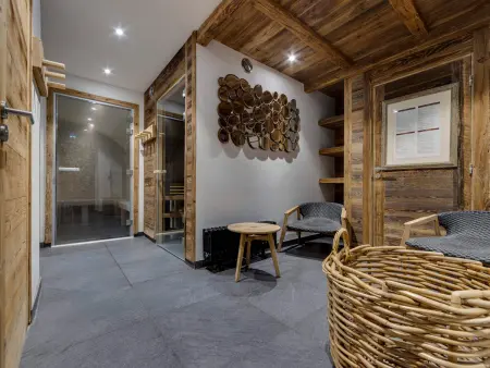 Appartement duplex sur les pistes avec cheminée et espace spa - Photo 11