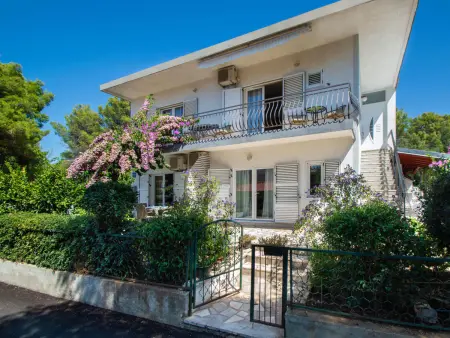 Location appartement à Brodarica, Roko