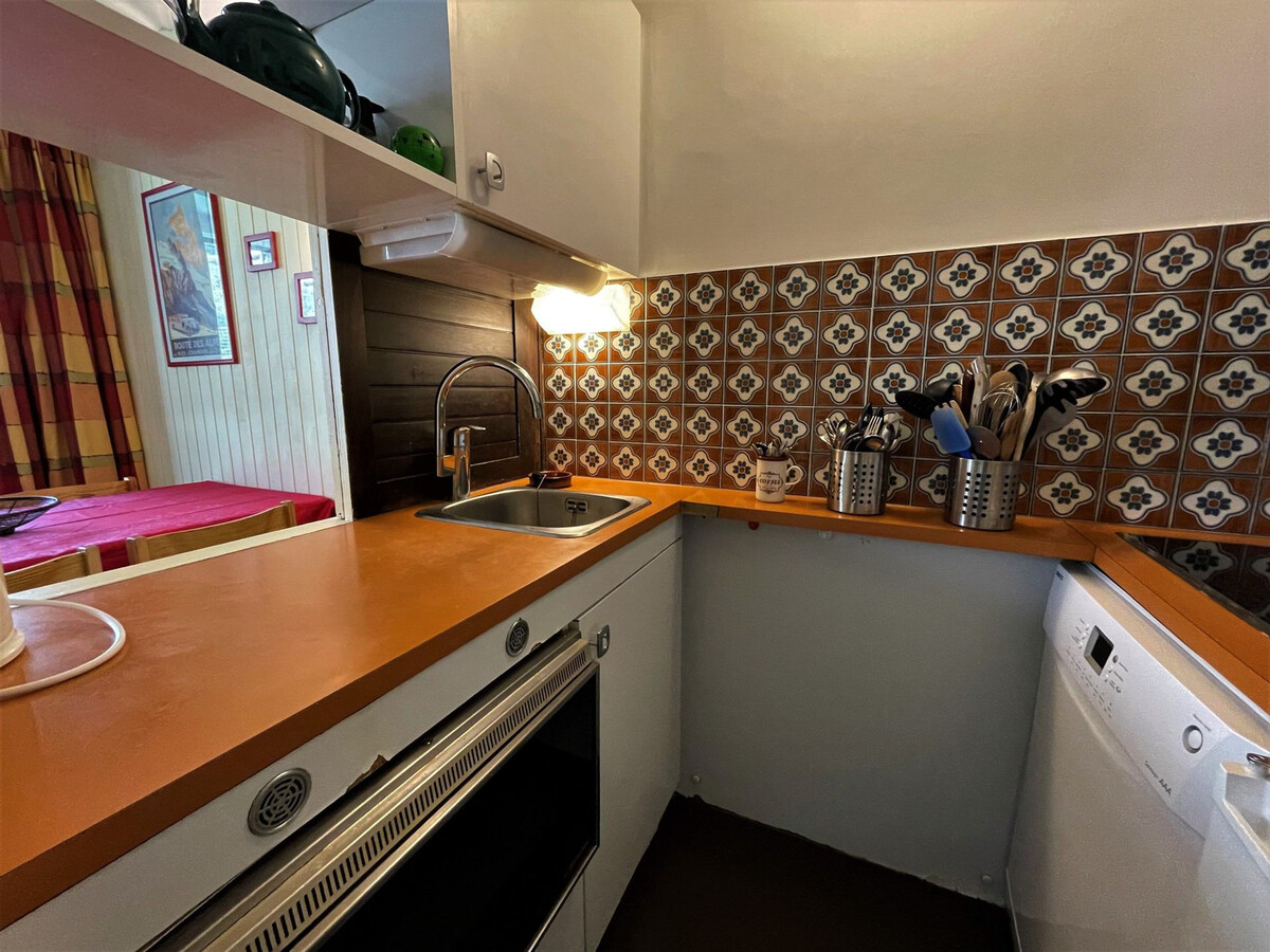 Appart 4 pers aux Menuires, skis aux pieds, balcon SE - Photo 6
