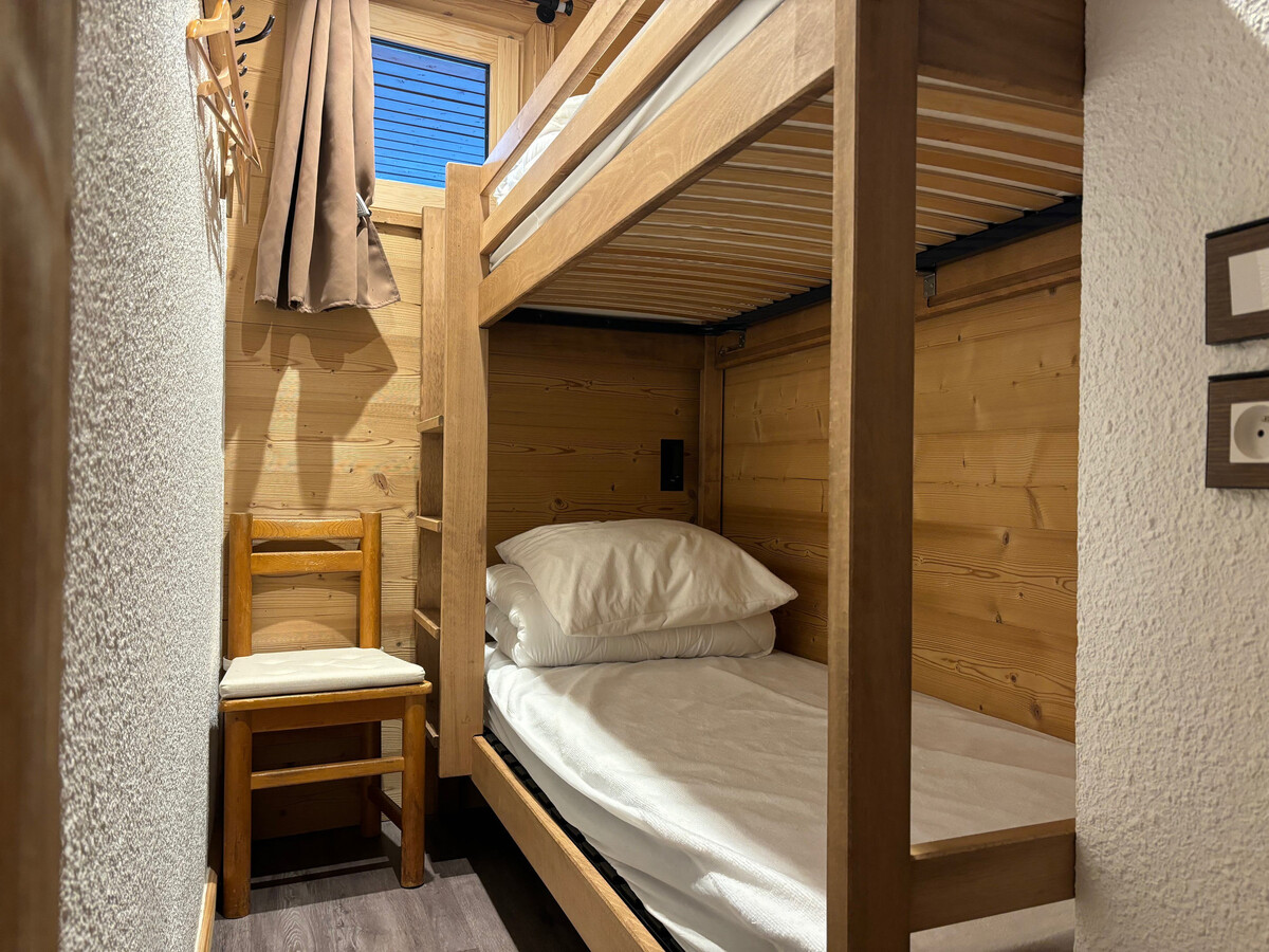 2 Pièces + Cabine Rénové, Balcon, Parking Gratuit - Photo 6