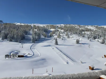 Studio rénové Superdévoluy : balcon plein sud face aux pistes : photo 14