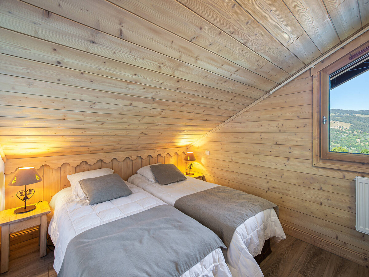 Duplex 84m² skis aux pieds avec piscine à Méribel - Photo 11