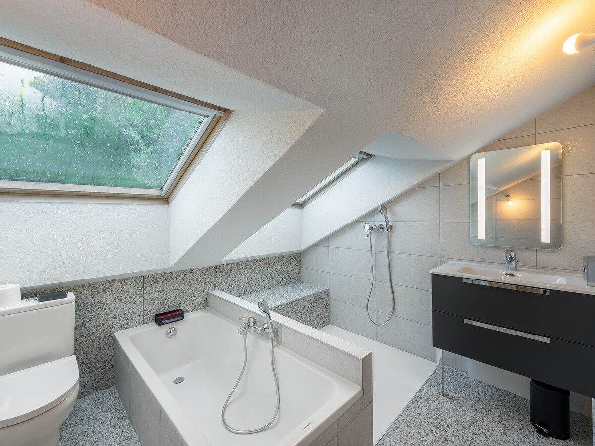 Duplex 84m² skis aux pieds avec piscine à Méribel - Photo 12