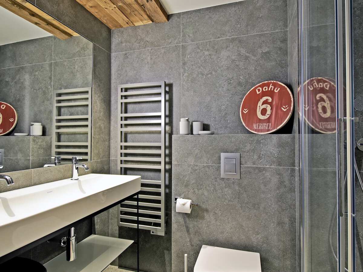 Appartement 4 chambres avec spa et fitness à Méribel - Photo 7