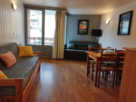 Location appartement à Orcières Merlette, Studio lumineux 6 pers, skis aux pieds, proche commerces, palais des sports à 5 min