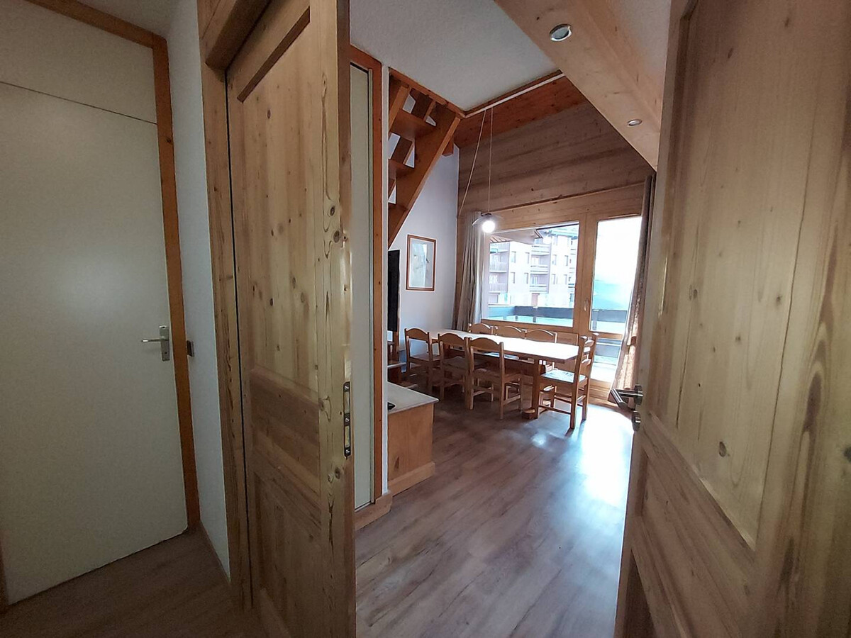 Duplex 50m² à 20m des pistes, balcon ouest, casier skis - Photo 2