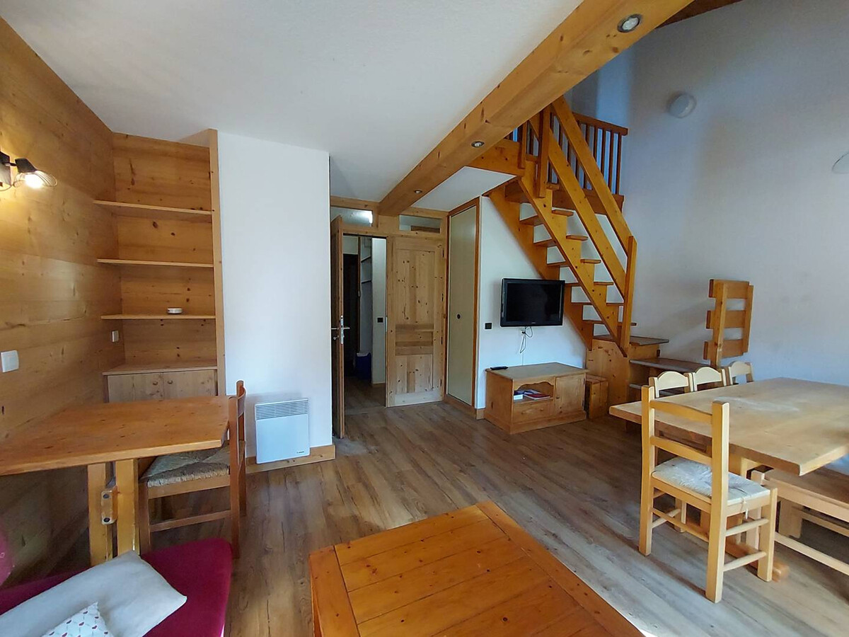 Duplex 50m² à 20m des pistes, balcon ouest, casier skis - Photo 4