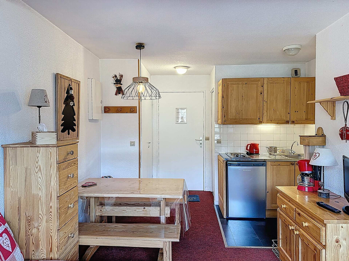 Appartement ski aux pieds aux Menuires, balcon vue lac - Photo 9