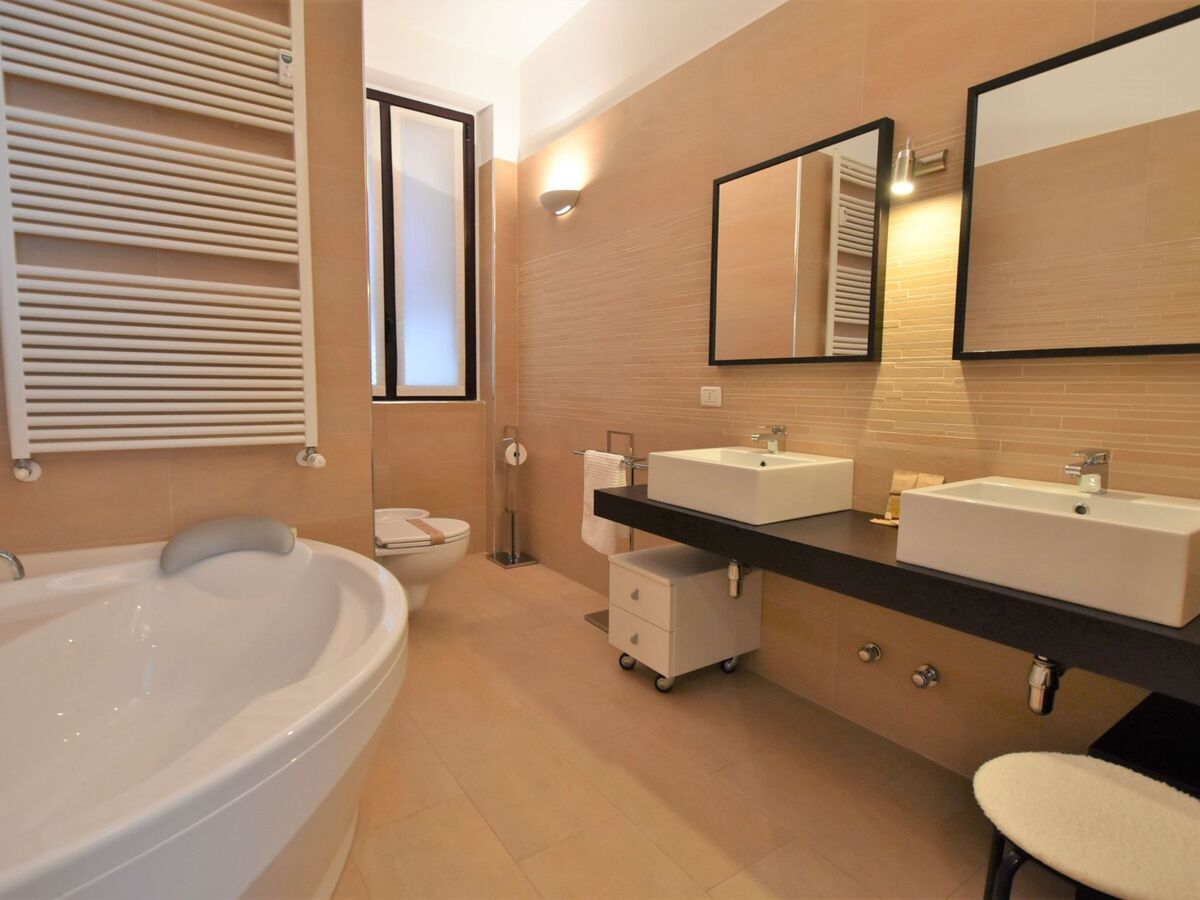Appartement 127 m² avec 2 balcons, quartier Navigli – Milan - Photo 32