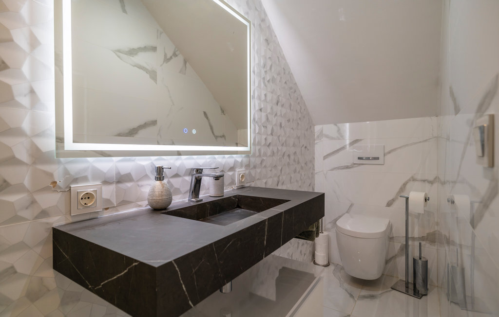 Maison 5 chambres avec piscine privée près de la plage - Photo 22