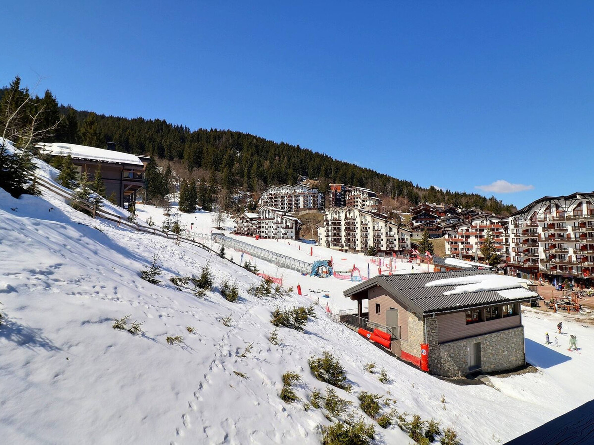 Appart 2 pièces skis aux pieds, balcon ouest La Tania - Photo 9