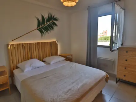 T2 40m² avec WiFi, parking et vue piscine à Sète : photo 8