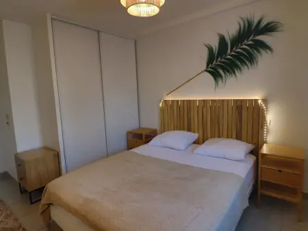 T2 40m² avec WiFi, parking et vue piscine à Sète : photo 9