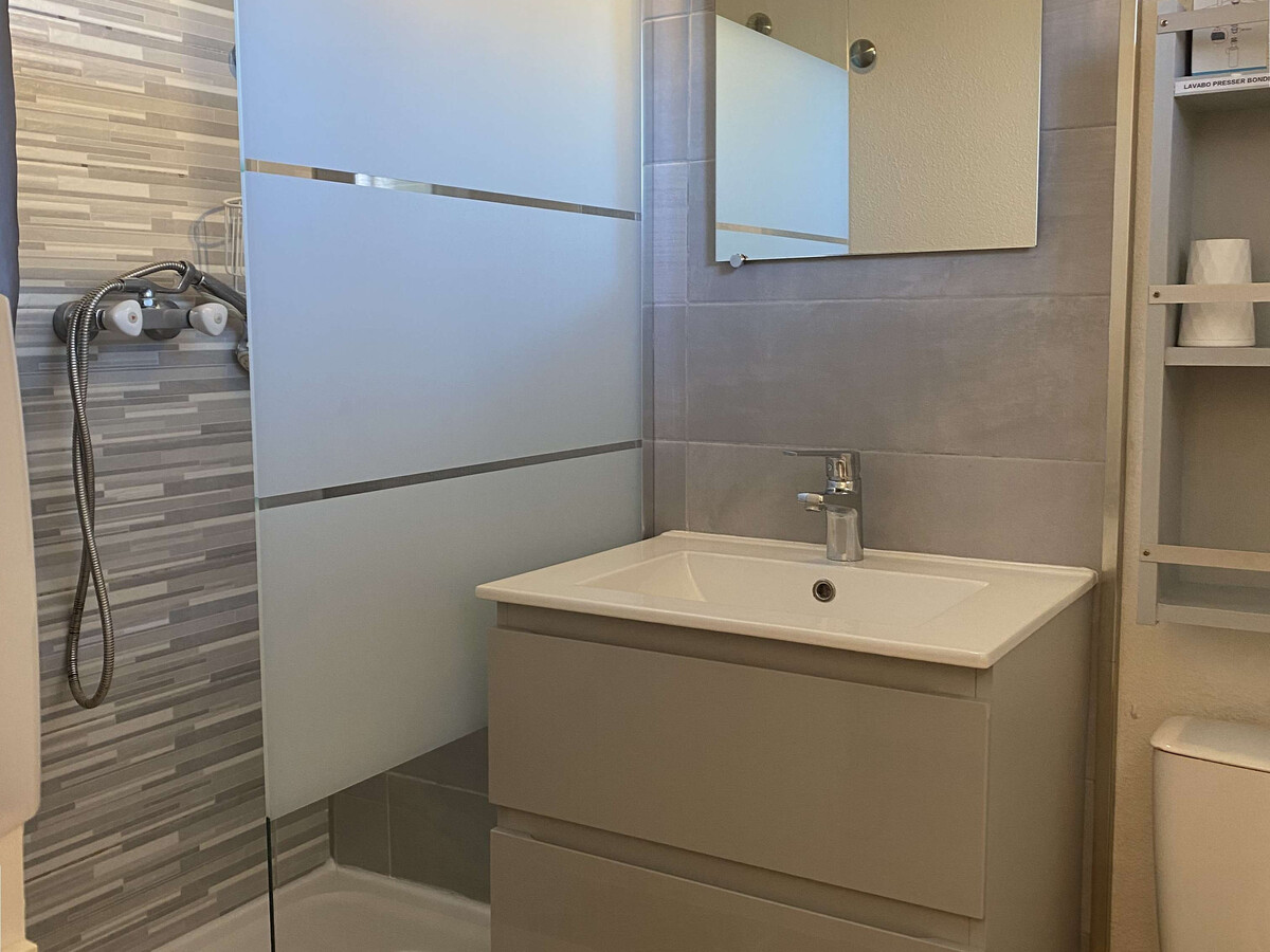 Studio terrasse sud 7m² - Balaruc-les-Bains - Photo 9