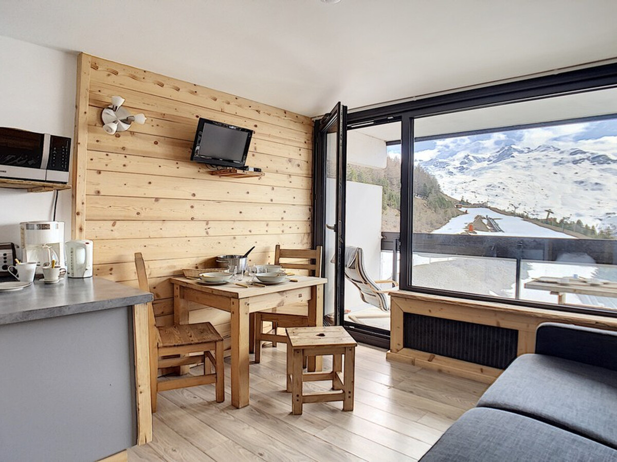 Studio rénové 18 m² avec balcon sud aux Menuires - Photo 1