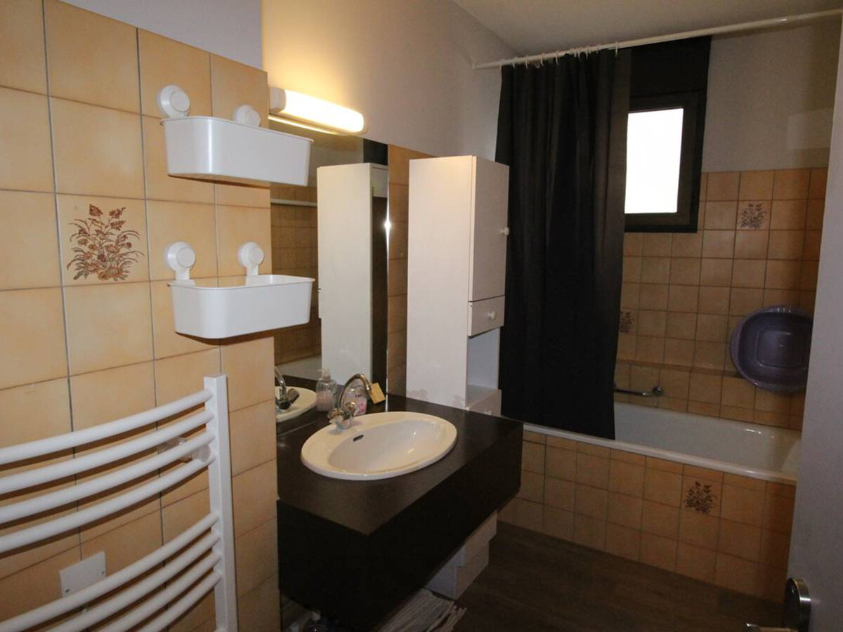 T2 rénové Bagnères-de-Luchon, balcon montagne - Photo 14