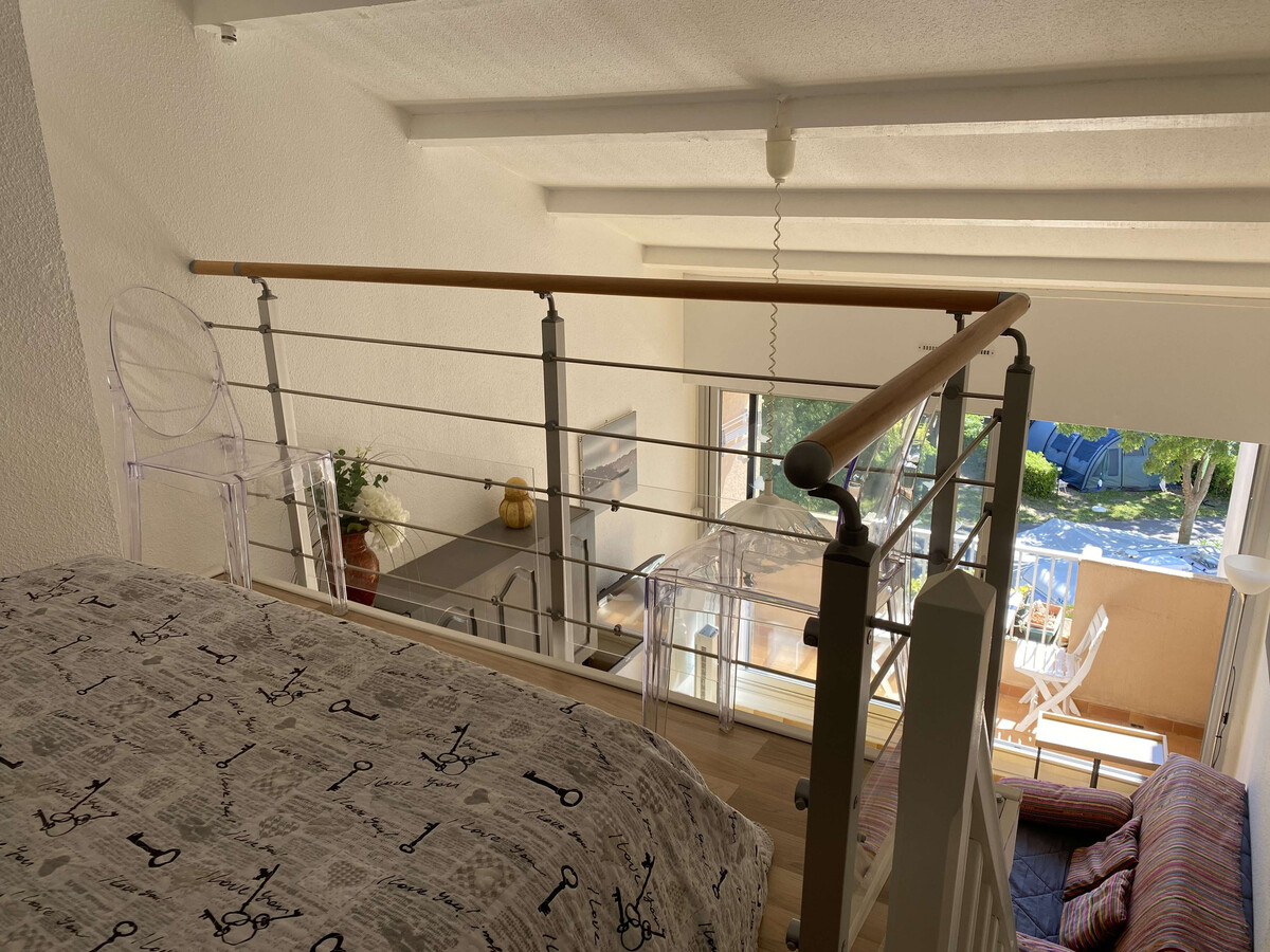 T1 Mezzanine Balaruc-les-Bains, vue étang & garage - Photo 10