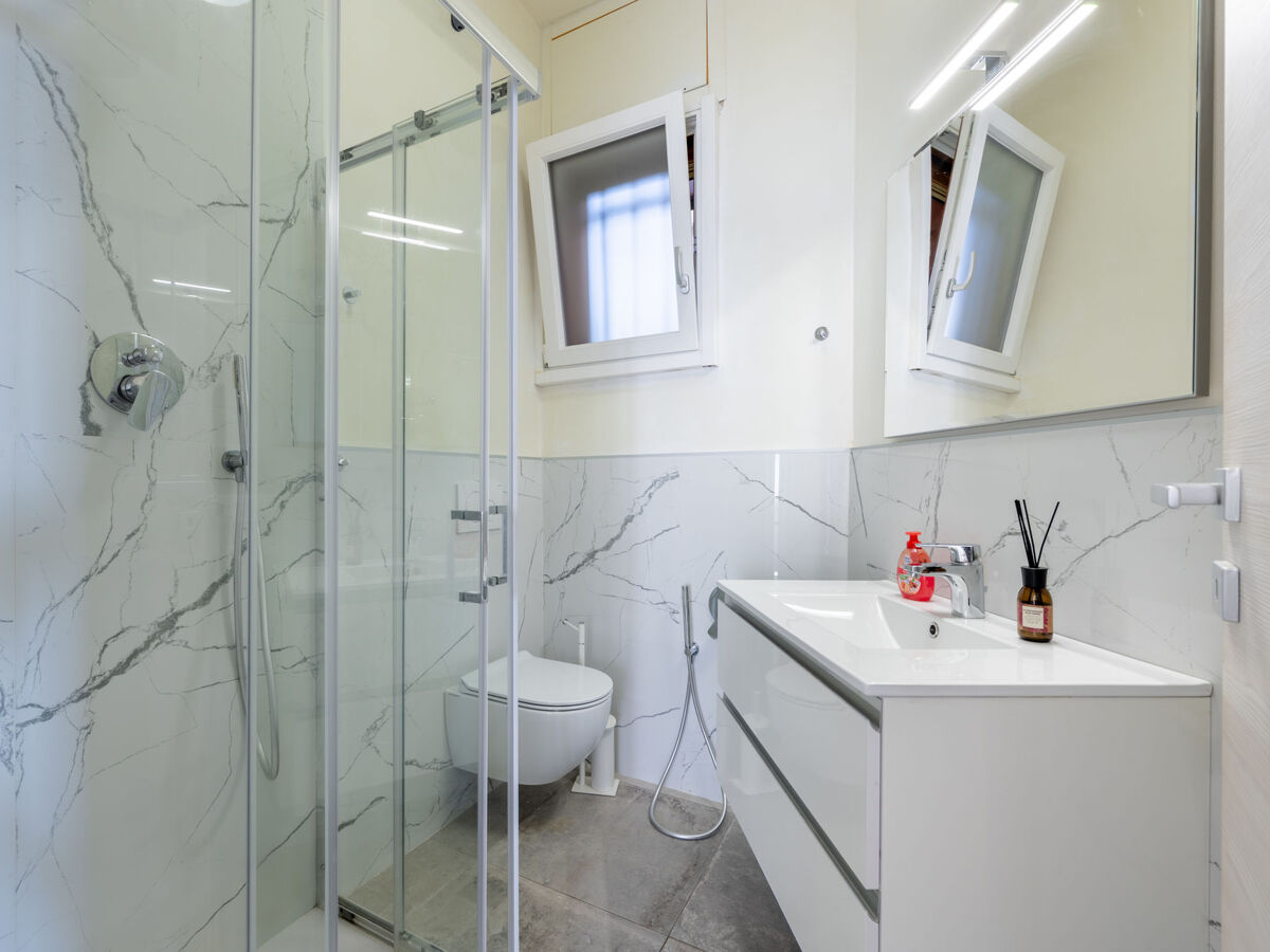 Casa Clio – Appartement rénové 6 pers., vue mer à Varazze - Photo 17