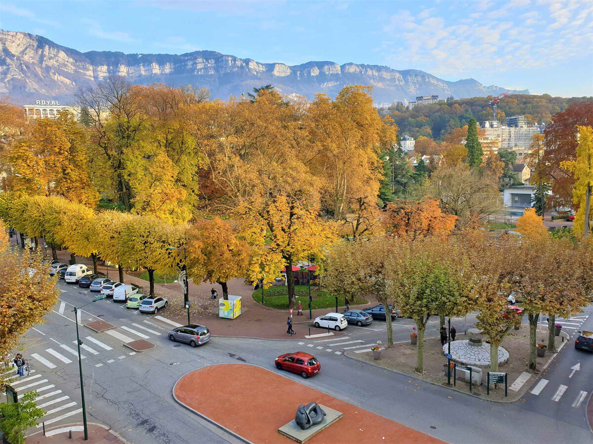 T1 moderne avec balcon au centre-ville d'Aix-les-Bains - Photo 8