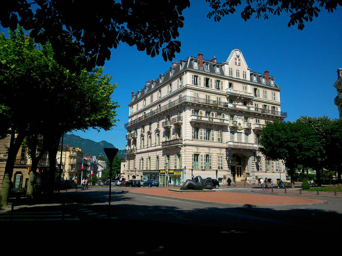 T1 moderne avec balcon au centre-ville d'Aix-les-Bains - Photo 15