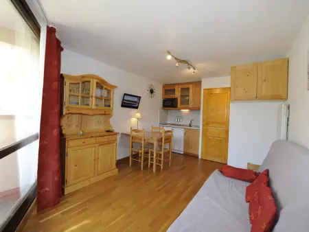 Studio 20m² balcon sud, départ skis aux pieds : photo 3