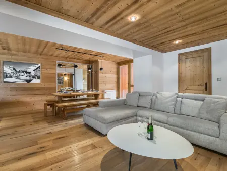 Location appartement à Val d'Isère, Appartement familial à Val-dIsère avec terrasse et parking