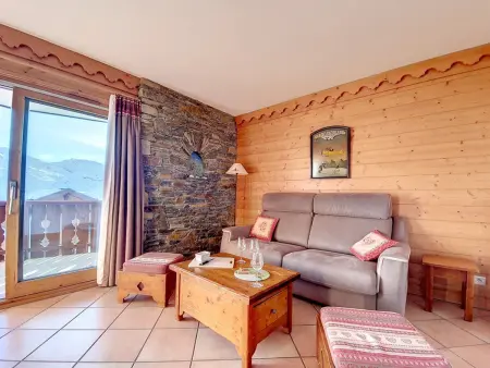 Location appartement à Les Menuires, Appartement spacieux et confortable proche des pistes avec balcon
