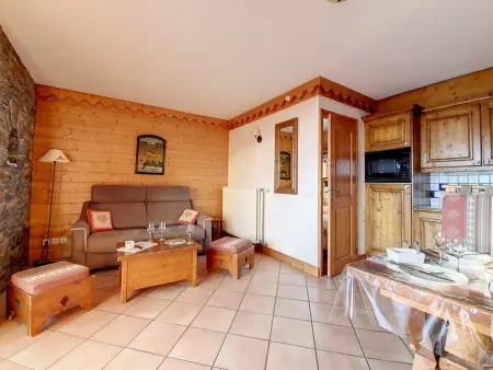 Appart 3 pièces balcon Sud-Ouest, accès piscine Les Menuires : photo 6