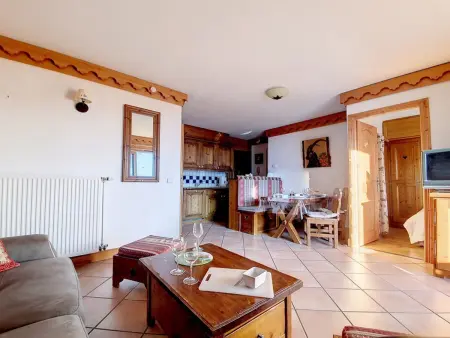 Appart 3 pièces balcon Sud-Ouest, accès piscine Les Menuires : photo 7