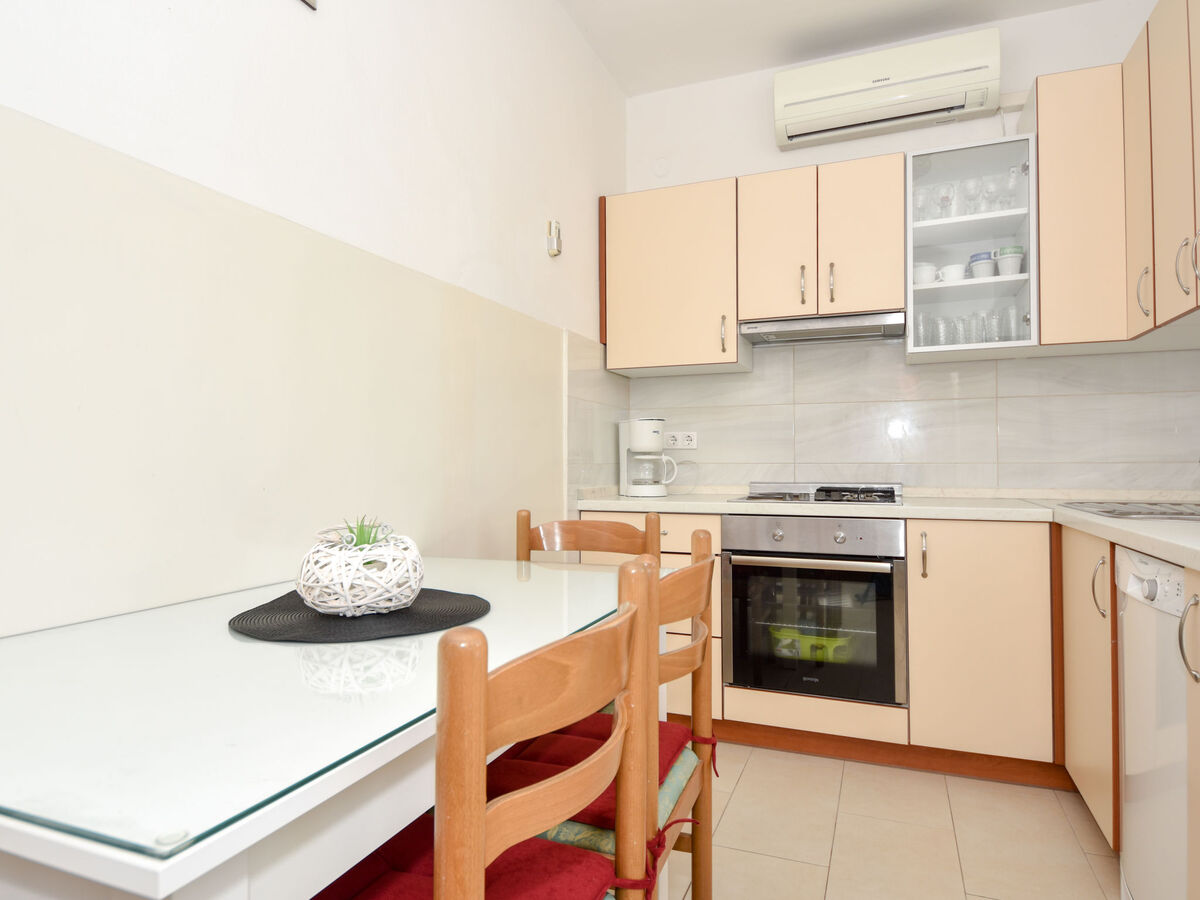 Maison Irma - 6 chambres à 100 m de la mer, Sukošan - Photo 3