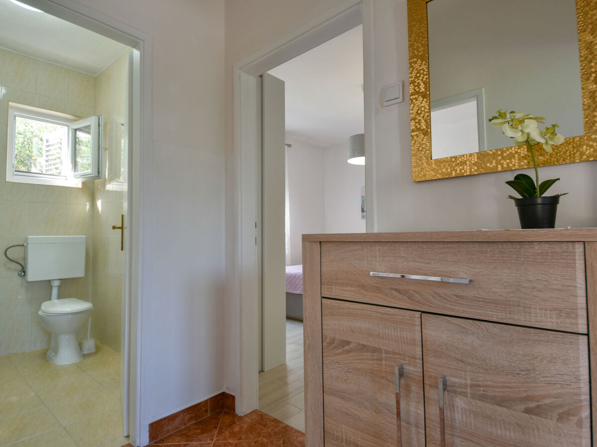 Maison Irma - 6 chambres à 100 m de la mer, Sukošan - Photo 12